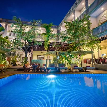 Reveal Angkor Hotel Siem Reap Exterior foto