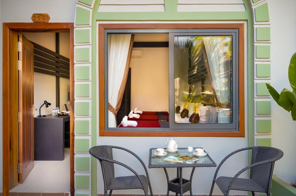 Reveal Angkor Hotel Siem Reap Exterior foto