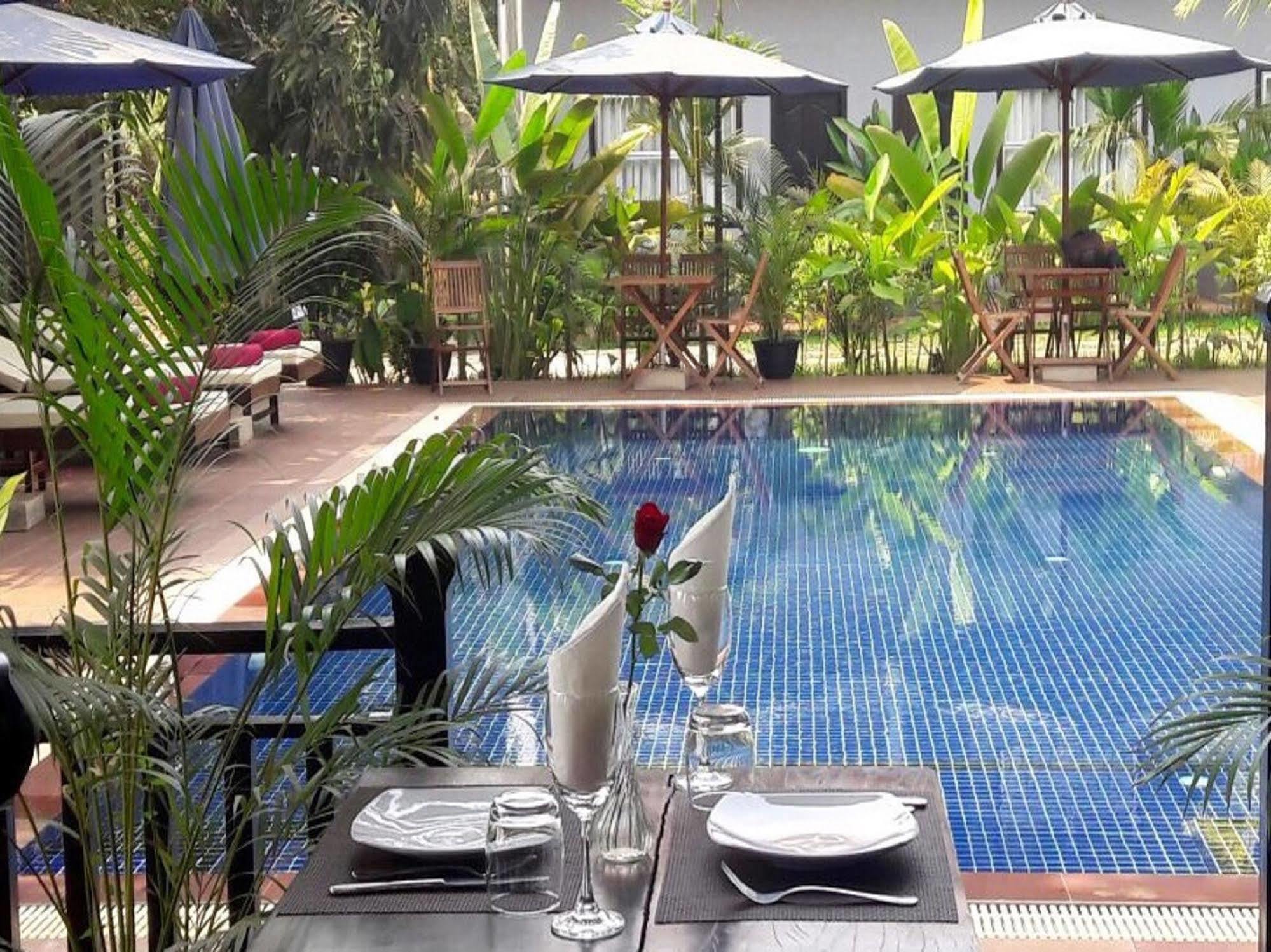Reveal Angkor Hotel Siem Reap Exterior foto