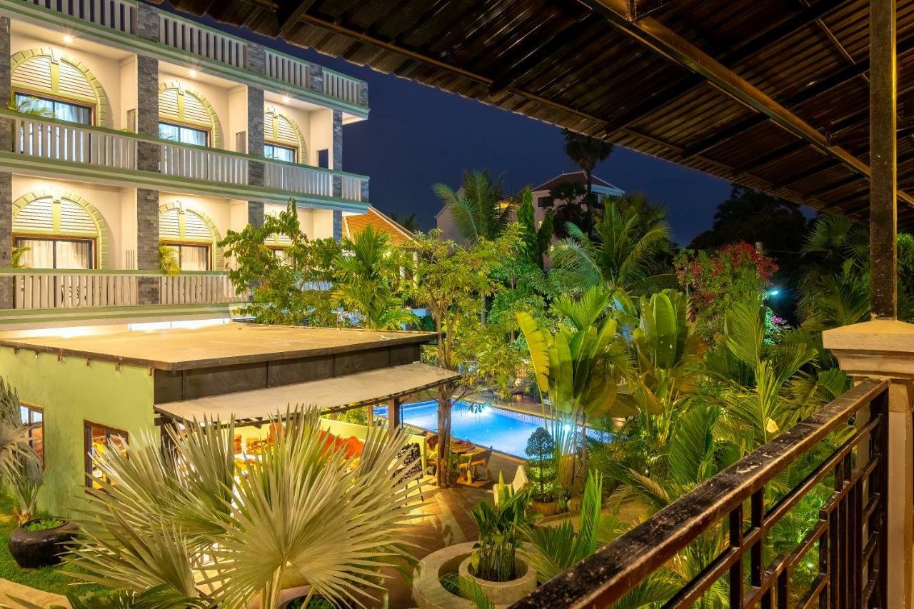 Reveal Angkor Hotel Siem Reap Exterior foto